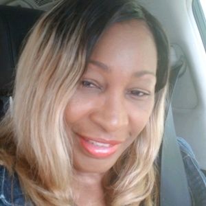 Meet your Posher, Petronia